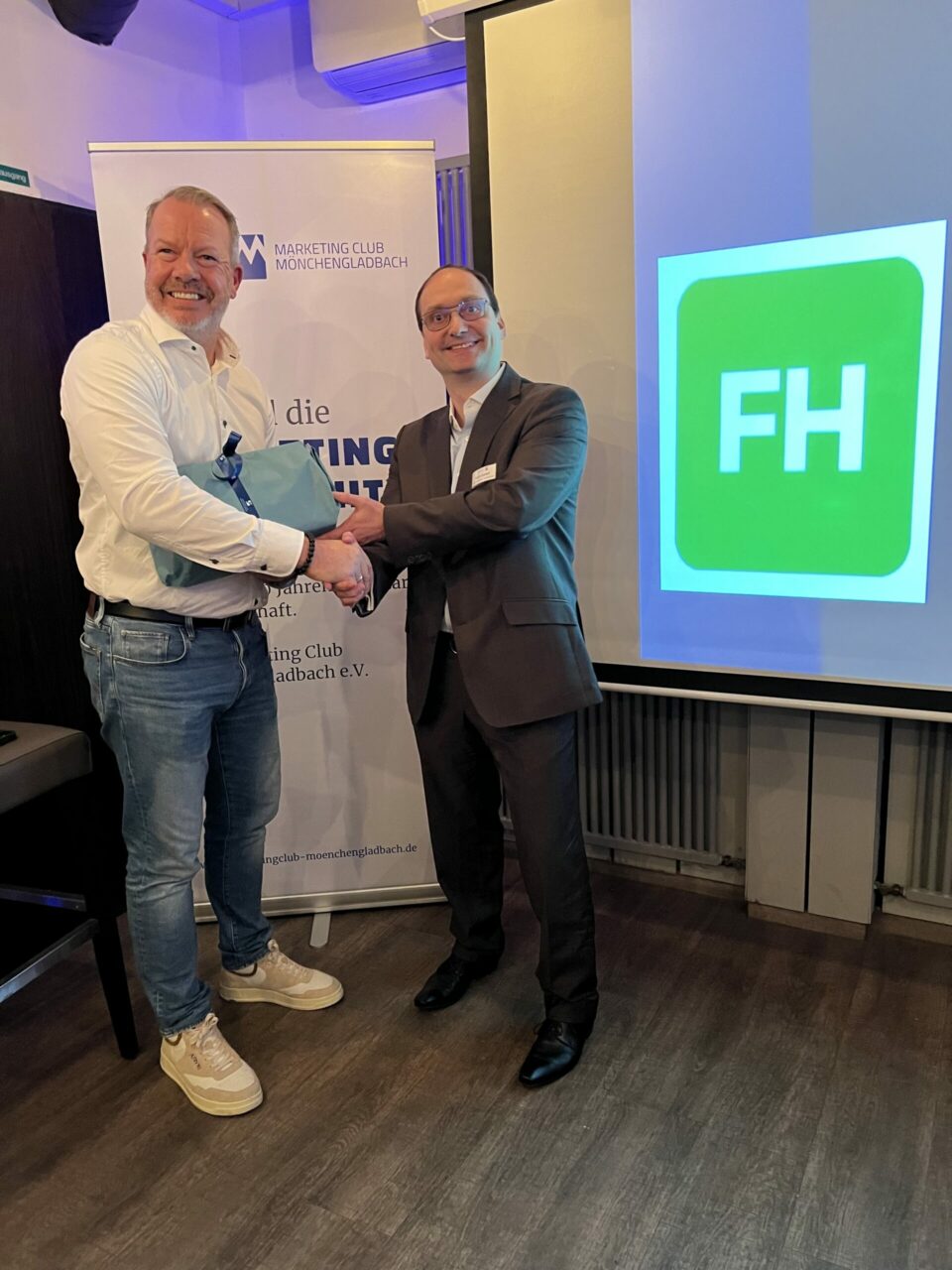 Nachbericht / Fohlen hautnah